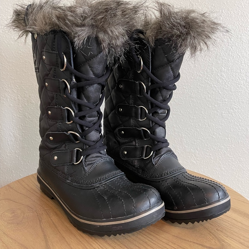 SOREL Joan of Arctic Waterproof boots with fur detailing